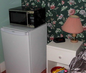 Cadboro Bay Bed & Breakfast Виктория Екстериор снимка